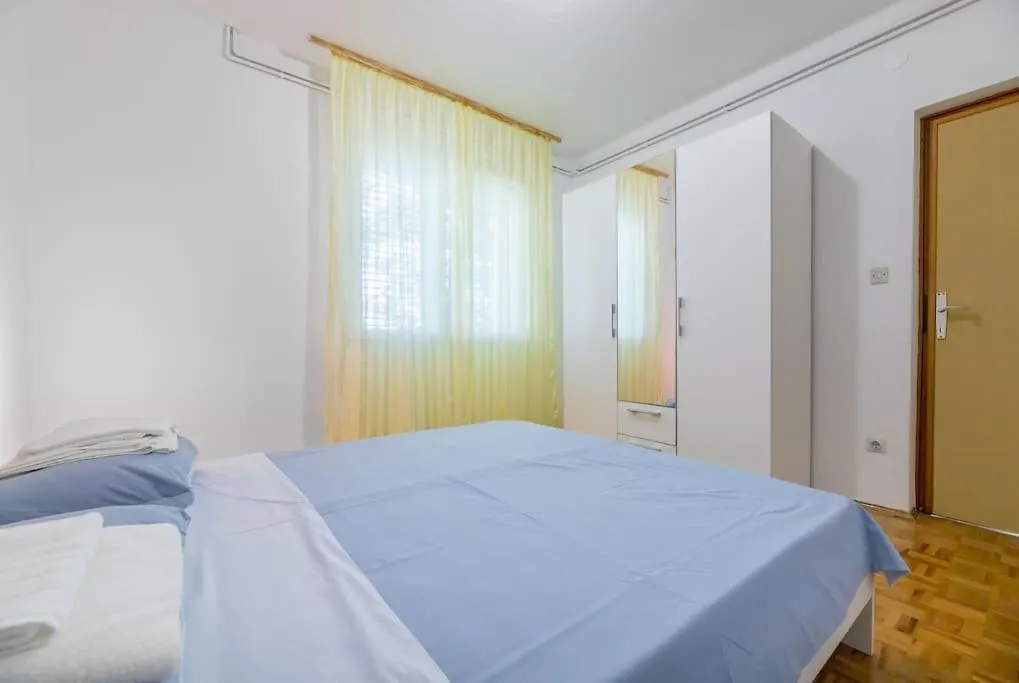 Garden Apartment Baska
